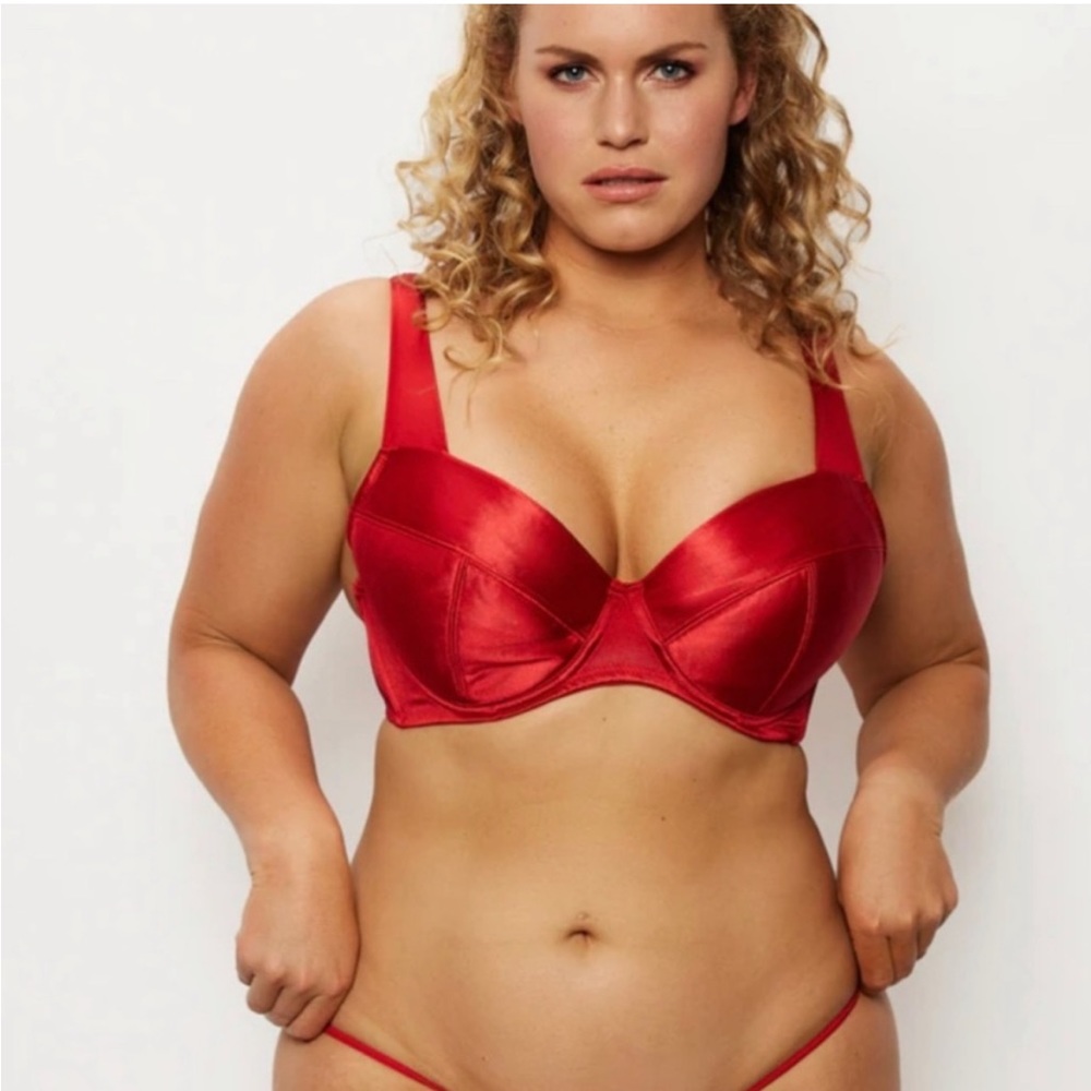 Sexy Red Underwire Push-Up Bra 32D lightly padded NWT